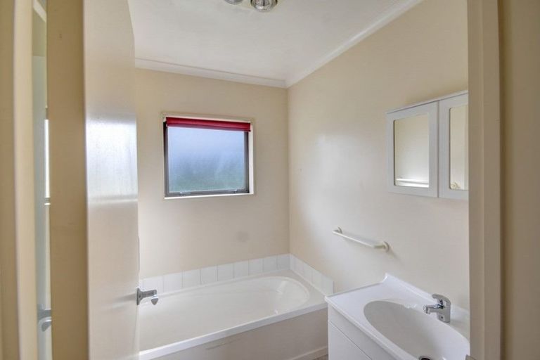 Photo of property in 15 Lindsay Road, Caversham, Dunedin, 9011