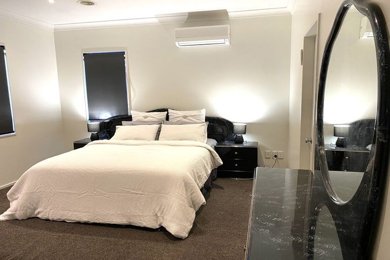 Photo of property in 84 Cypress Drive, Maungaraki, Lower Hutt, 5010