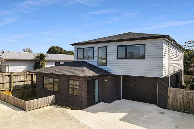 Photo of property in 18a Riverpark Crescent, Henderson, Auckland, 0610