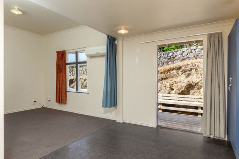 Photo of property in 59 Hampden Street, Picton, 7220