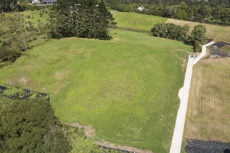 Photo of property in 71b Shaw Road, Oratia, Auckland, 0604