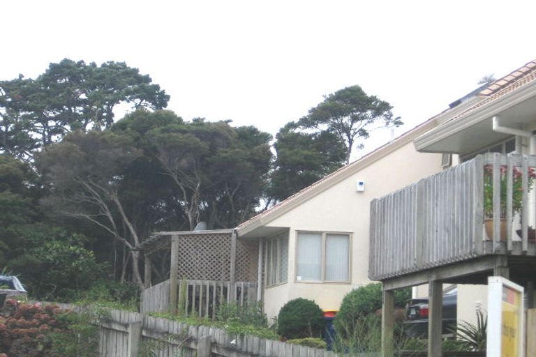 Photo of property in 1/111 Seaview Road, Glenfield, Auckland, 0629
