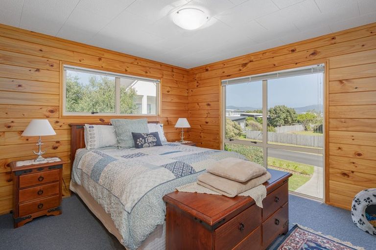 Photo of property in 102 Corokia Place, Matarangi, Whitianga, 3592