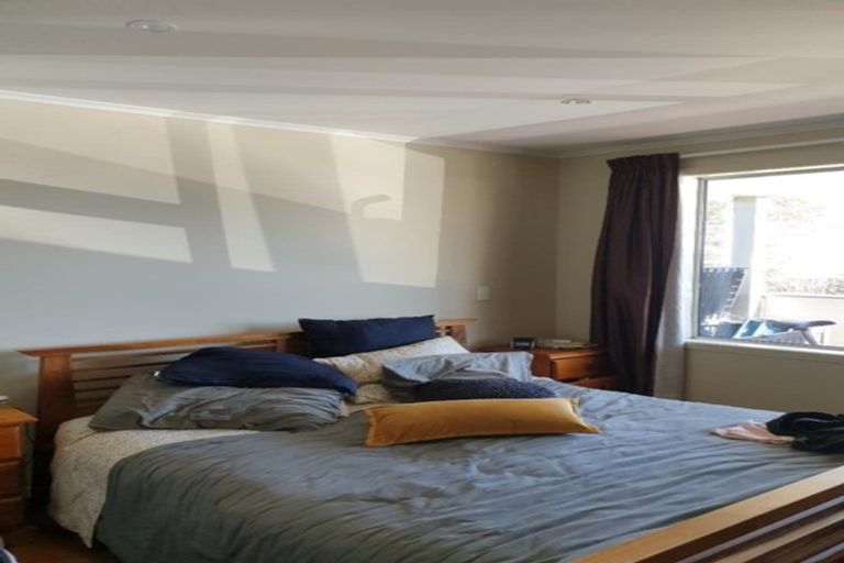 Photo of property in 12 Iriirikapua Parade, Owhata, Rotorua, 3010