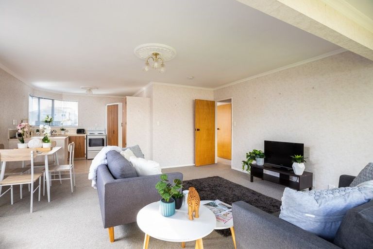 Photo of property in 2/12 Newton Street, Fitzroy, New Plymouth, 4312