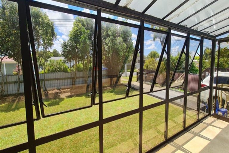 Photo of property in 2 Oaklea Avenue, Marton, 4710