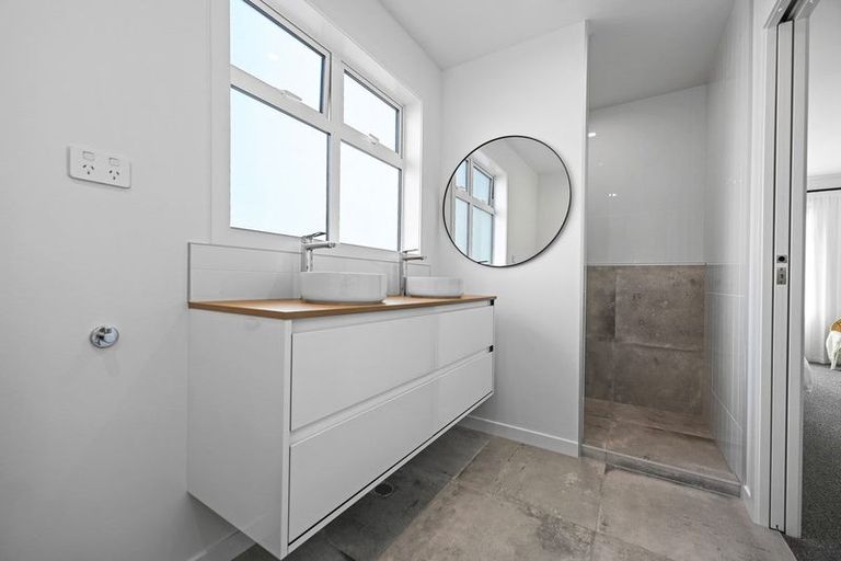 Photo of property in 2/10 Gallants Place, Flagstaff, Hamilton, 3210