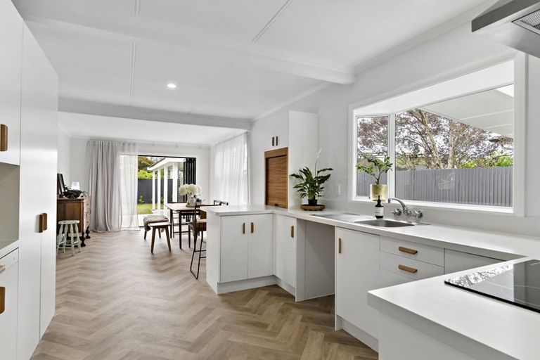 Photo of property in 35 Richmond Road, Carterton, 5713