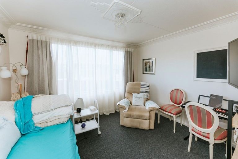 Photo of property in 21 Arrow Crescent, Holmes Hill, Oamaru, 9401