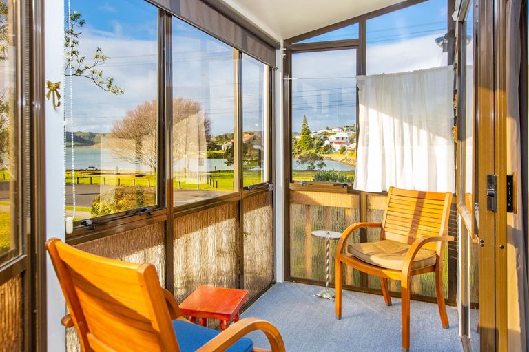 Photo of property in 1 Puriri Street, Raglan, 3225