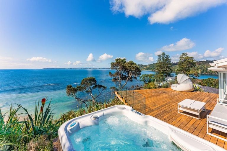 Photo of property in 57 Grand View Road, Leigh, 0985