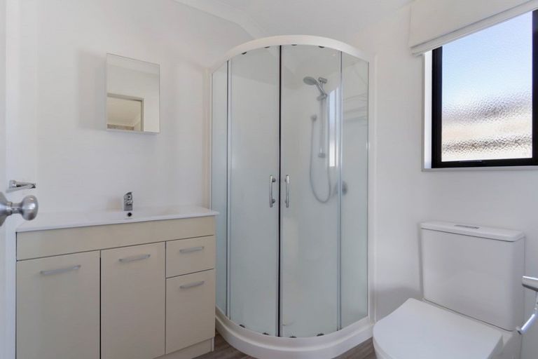 Photo of property in 24 Golden Courie Close, Papamoa Beach, Papamoa, 3118