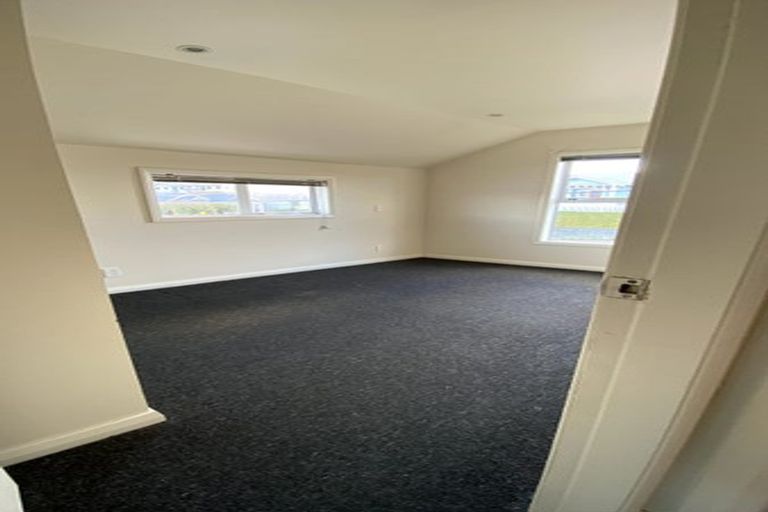 Photo of property in 39 Te Wharepouri Street, Berhampore, Wellington, 6023