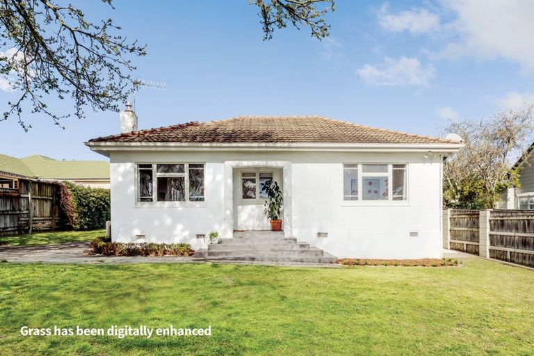 Photo of property in 12 Chambers Street, Havelock North, 4130