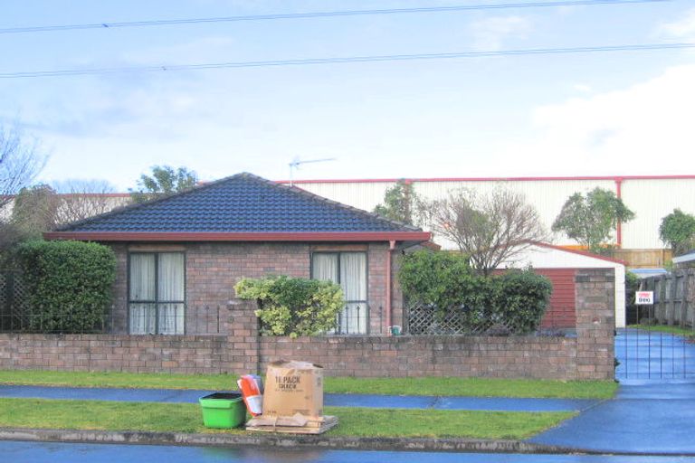 Photo of property in 26 Heathridge Place, Burswood, Auckland, 2013