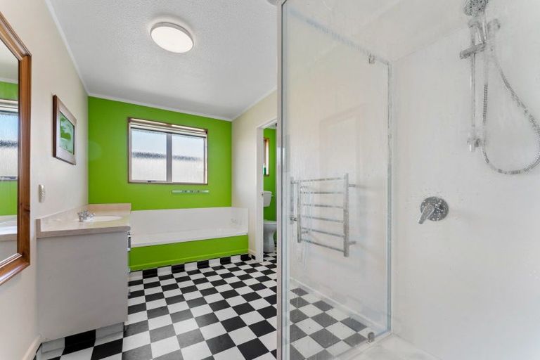 Photo of property in 27 Karina Crescent, Redwoodtown, Blenheim, 7201