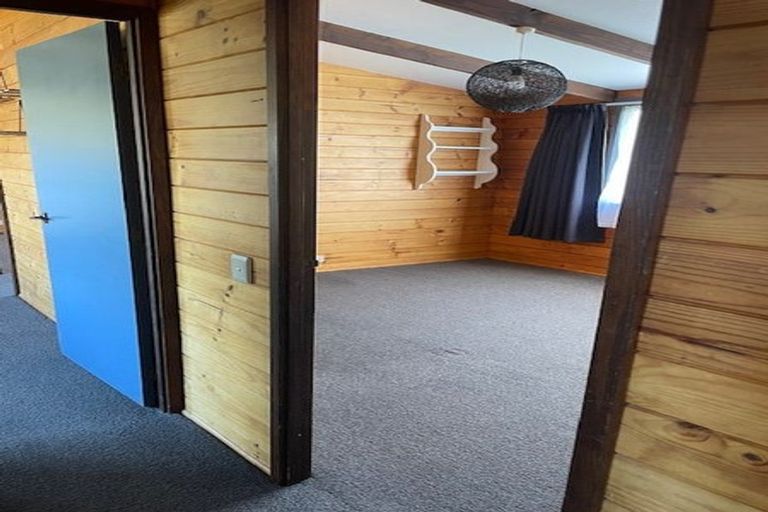 Photo of property in 28 Richardson Street, Woodville, 4920