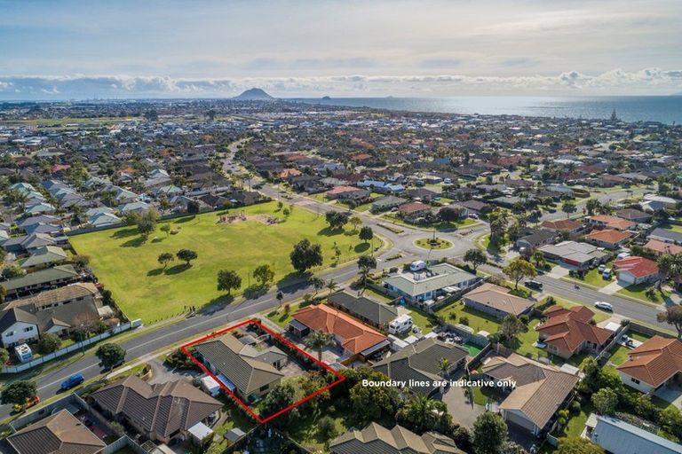 Photo of property in 112 Pacific View Road, Papamoa Beach, Papamoa, 3118