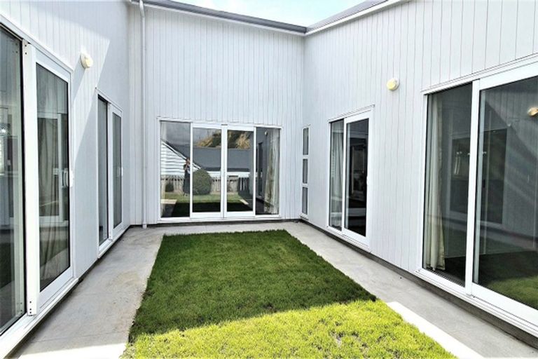 Photo of property in 56 Cedarwood Street, Woodridge, Wellington, 6037