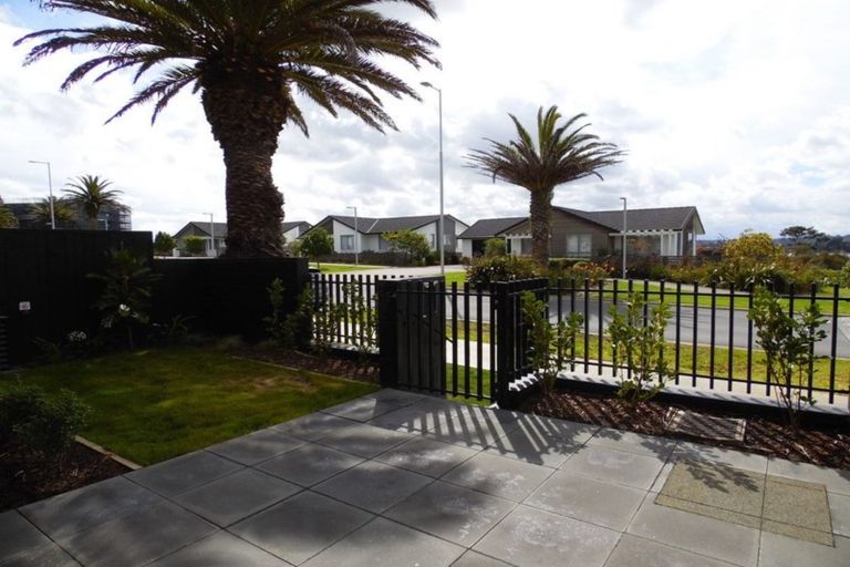 Photo of property in 115 Buckley Avenue, Hobsonville, Auckland, 0616