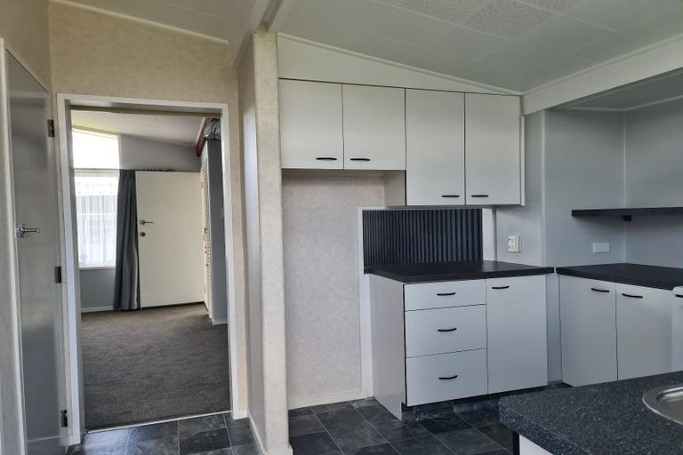 Photo of property in 2 Drury Street, Cloverlea, Palmerston North, 4412