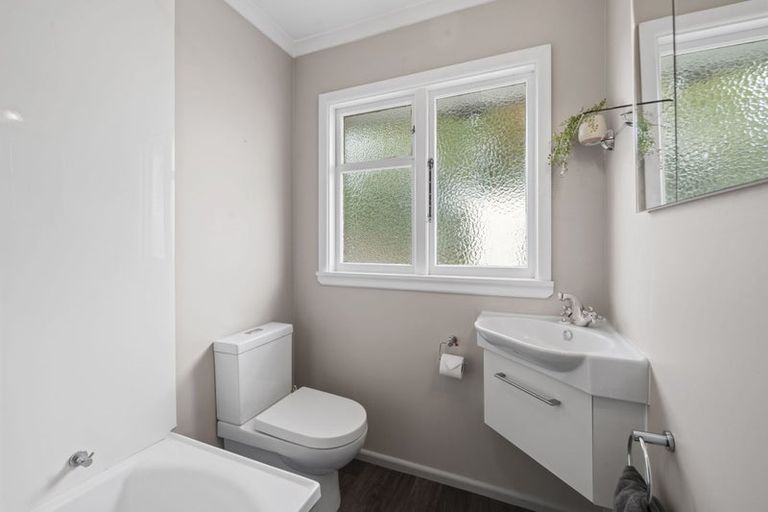Photo of property in 112 Smith Street, Woolston, Christchurch, 8062