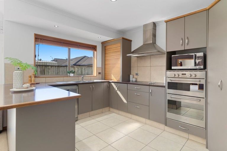 Photo of property in 5 Shire Place, Papamoa Beach, Papamoa, 3118