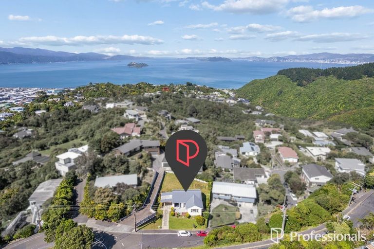 Photo of property in 1 Taku Matenga Grove, Korokoro, Lower Hutt, 5012