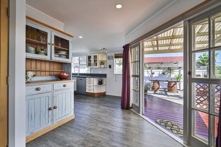 Photo of property in 2/918 Nelson Street North, Mahora, Hastings, 4120