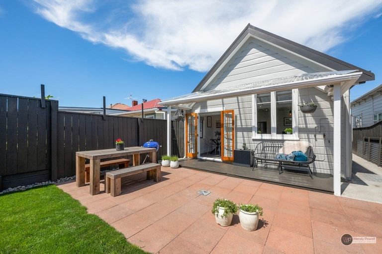 Photo of property in 19 Beach Street, Petone, Lower Hutt, 5012