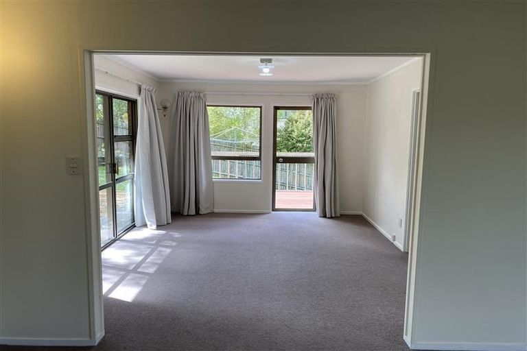 Photo of property in 23 John Downs Drive, Browns Bay, Auckland, 0630