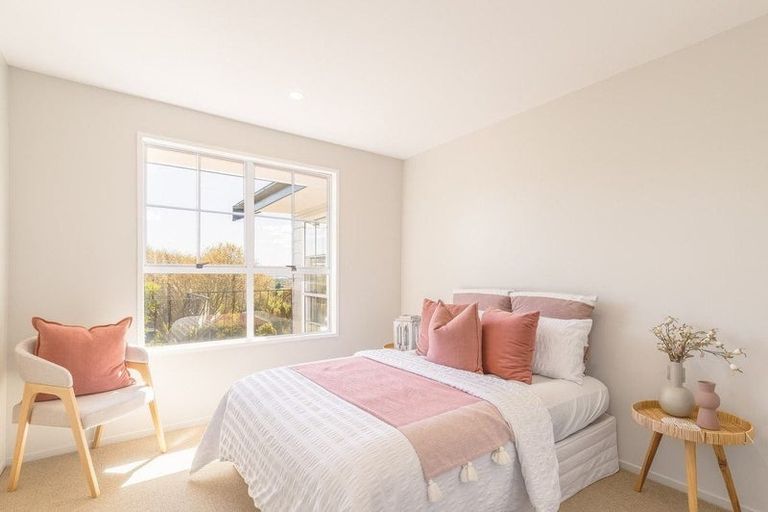 Photo of property in 21 Woodside Common, Westmorland, Christchurch, 8025