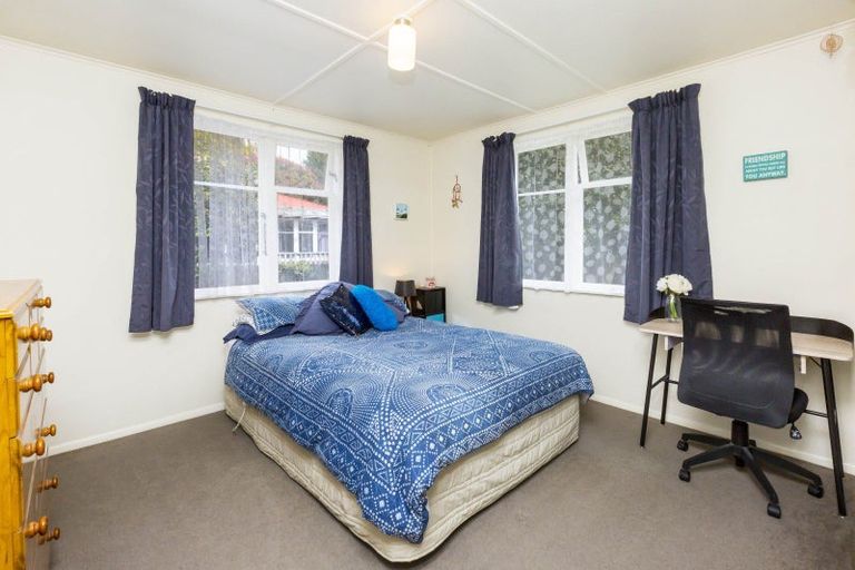 Photo of property in 6 Tui Grove, Elderslea, Upper Hutt, 5018