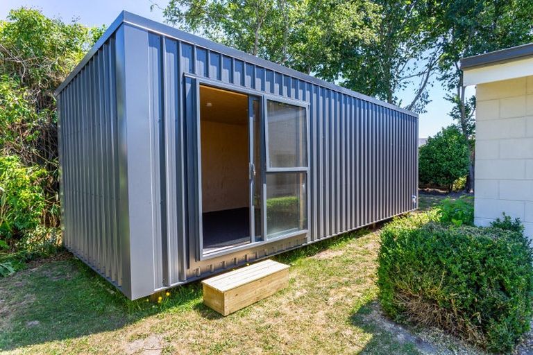 Photo of property in 101b Yaldhurst Road, Sockburn, Christchurch, 8042