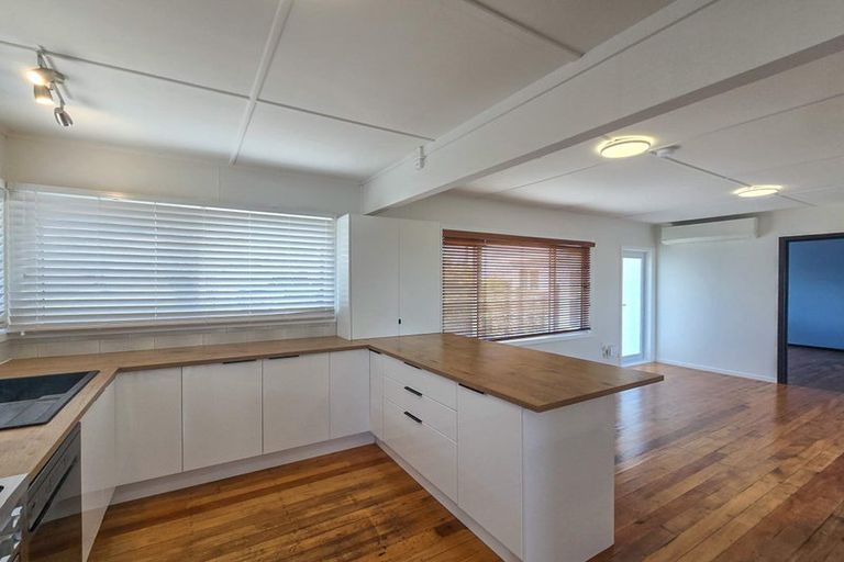Photo of property in 382 Pukehina Parade, Pukehina, 3189