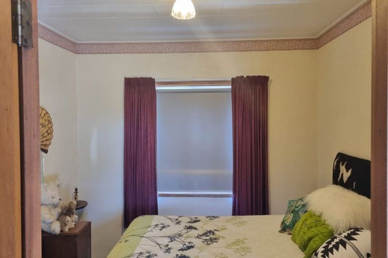 Photo of property in 60 Wylam Street, Waikaia, 9778