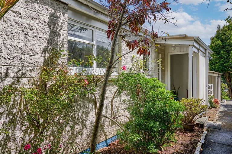 Photo of property in 2/345 Muritai Road, Eastbourne, Lower Hutt, 5013