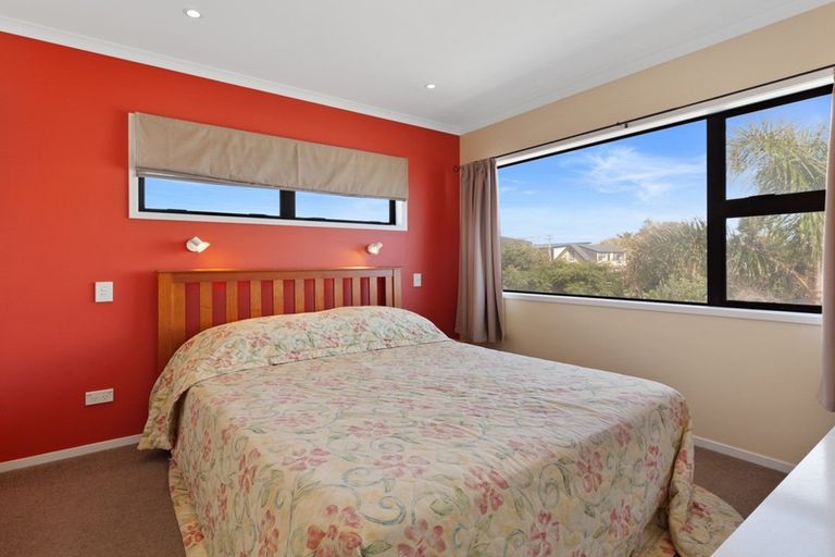 Photo of property in 24b Karewa Parade, Papamoa Beach, Papamoa, 3118