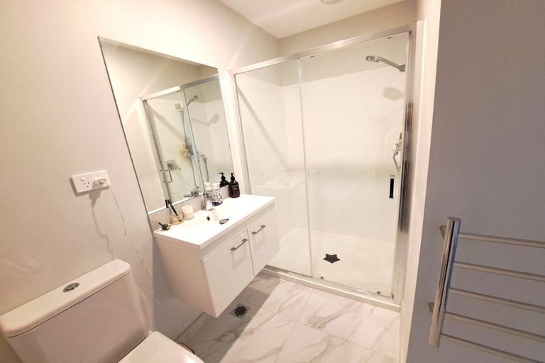 Photo of property in 20b Flaxdale Street, Birkdale, Auckland, 0626