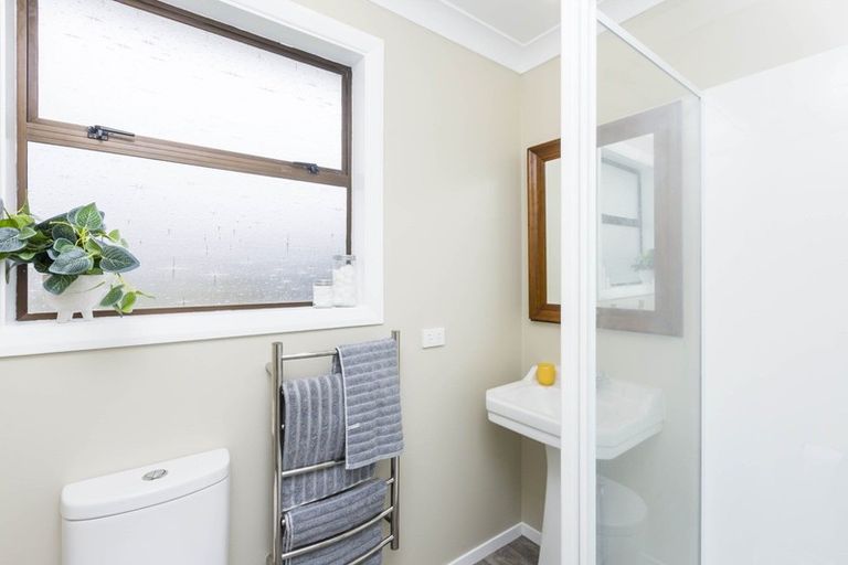 Photo of property in 380 Cambridge Terrace, Naenae, Lower Hutt, 5011