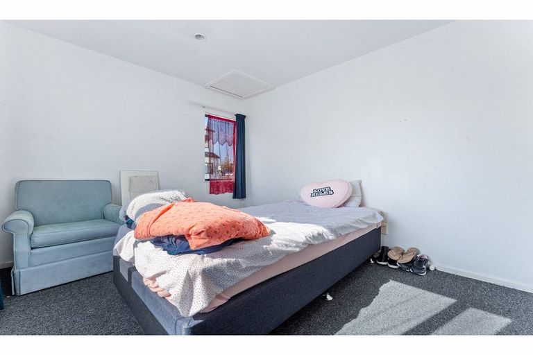 Photo of property in Lynn Park Terrace, 28/12 Ambrico Place, New Lynn, Auckland, 0600