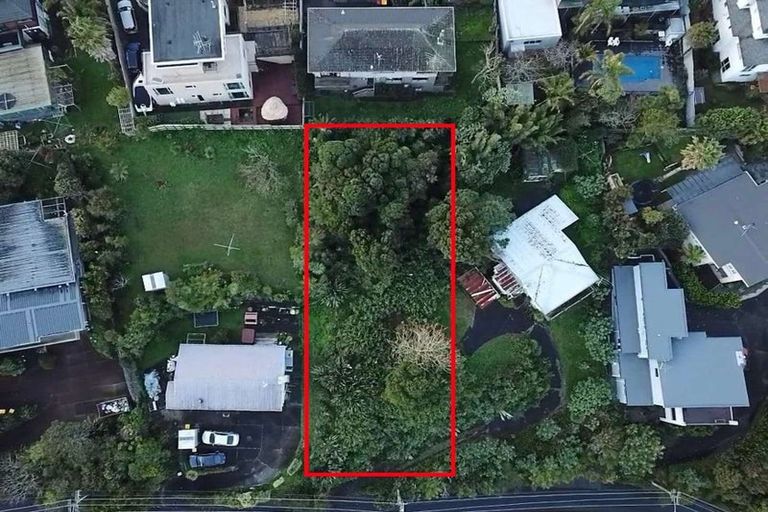 Photo of property in 9 Carlisle Road, Torbay, Auckland, 0630