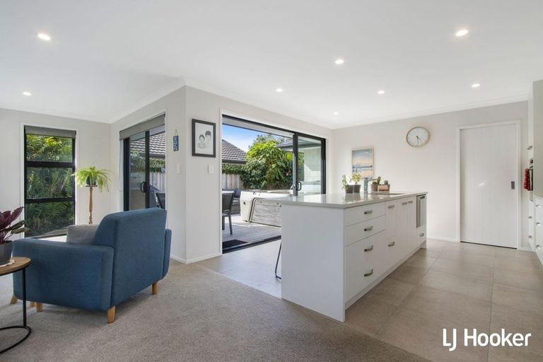 Photo of property in 11 Ian Place, Waihi Beach, 3611