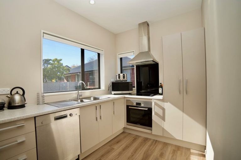 Photo of property in 3/49 Charles Street, Waltham, Christchurch, 8011