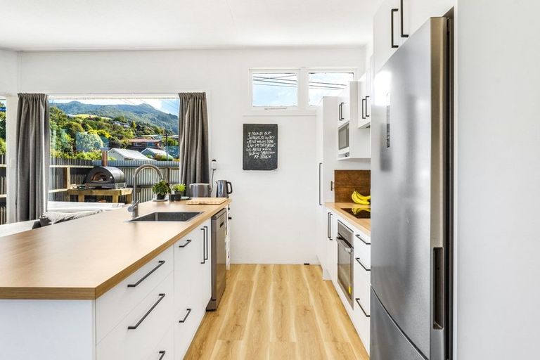 Photo of property in 10 Hall Road, Sawyers Bay, Port Chalmers, 9023