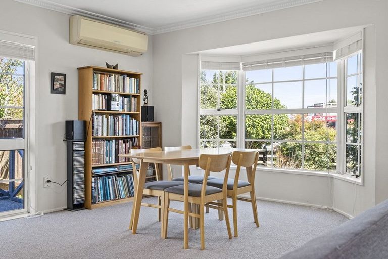 Photo of property in 82 Shakespeare Street, Leamington, Cambridge, 3432