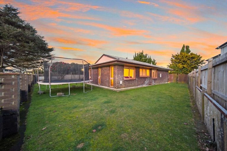 Photo of property in 4 Beaumaris Way, Conifer Grove, Takanini, 2112