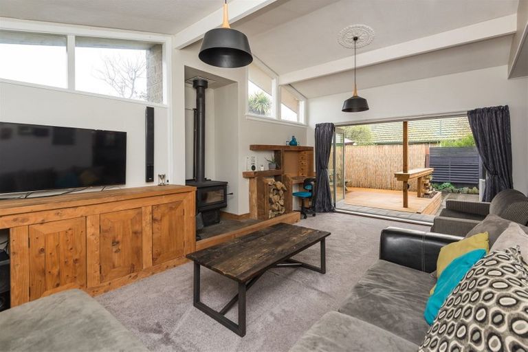 Photo of property in 8 Otaki Place, North New Brighton, Christchurch, 8083