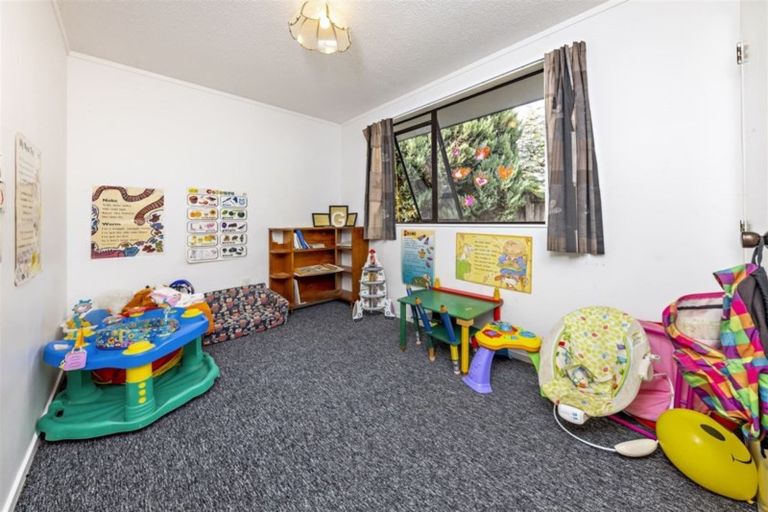 Photo of property in 2/5 Inca Place, Red Hill, Papakura, 2110
