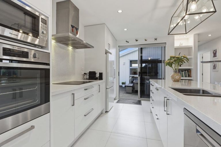 Photo of property in 9 Pimelea Street, Papamoa Beach, Papamoa, 3118